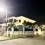 The Gardens Villa Homestay By Nestcove